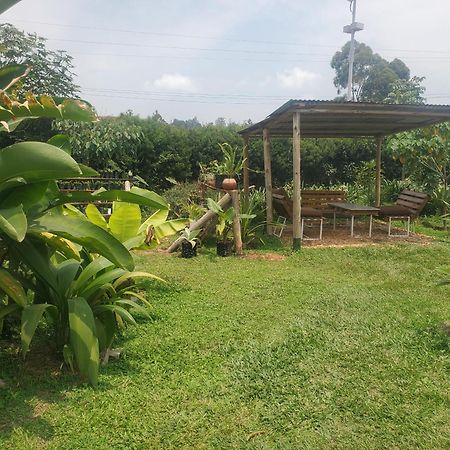 Gaia Eco Hub Bnb Fort Portal Exterior foto
